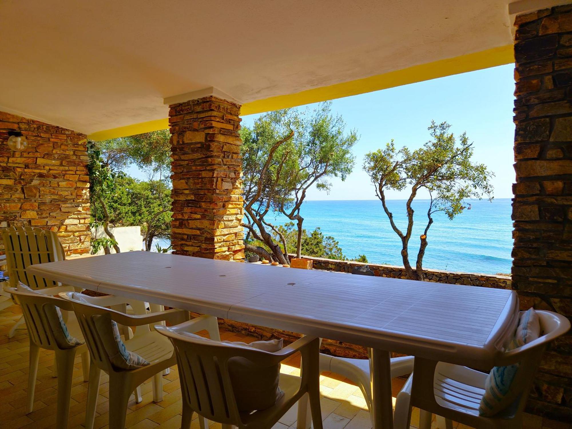 Villa Papiyon - Accesso Privato Alla Spiaggia Cala Liberotto Bagian luar foto