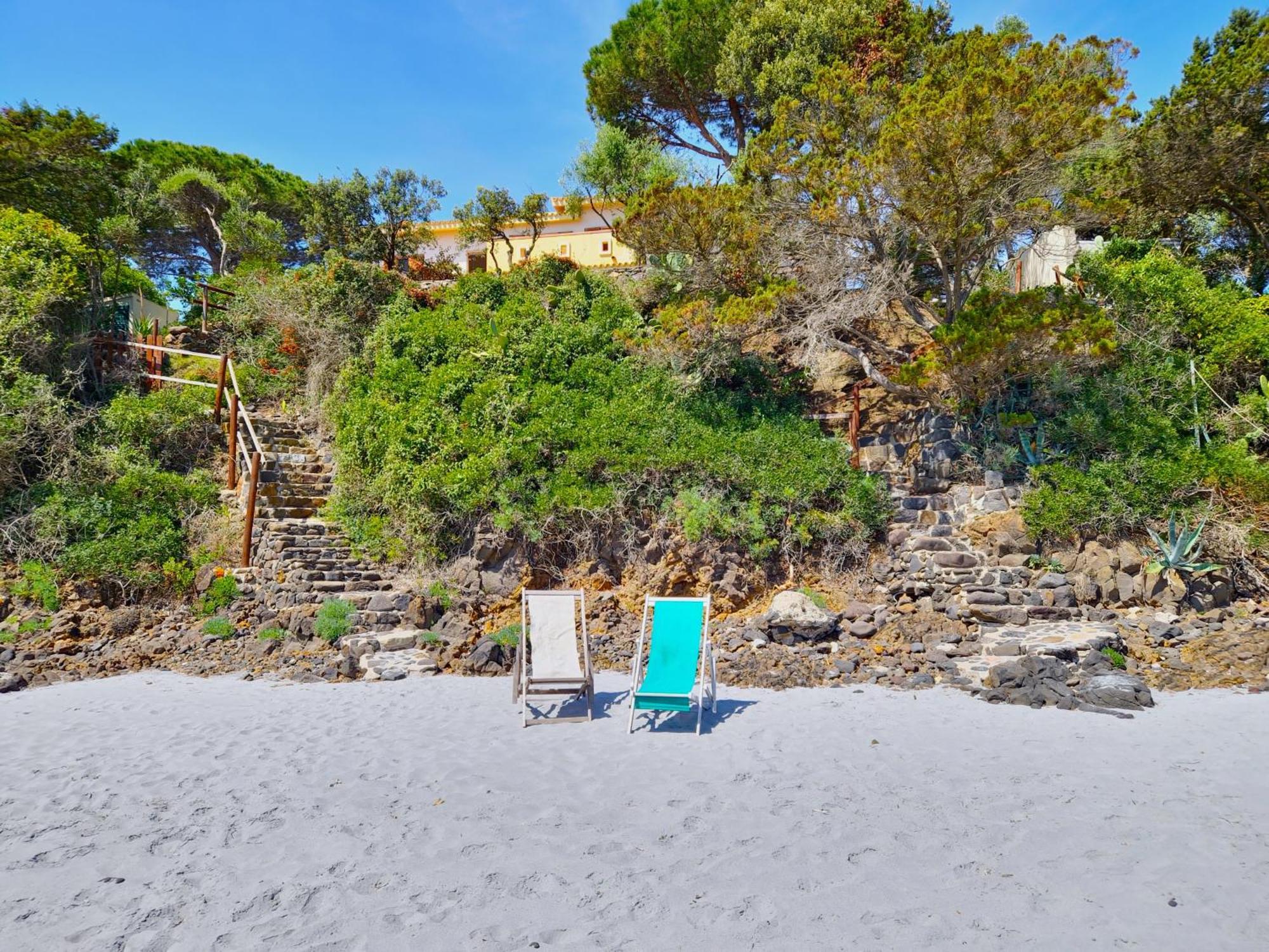 Villa Papiyon - Accesso Privato Alla Spiaggia Cala Liberotto Bagian luar foto
