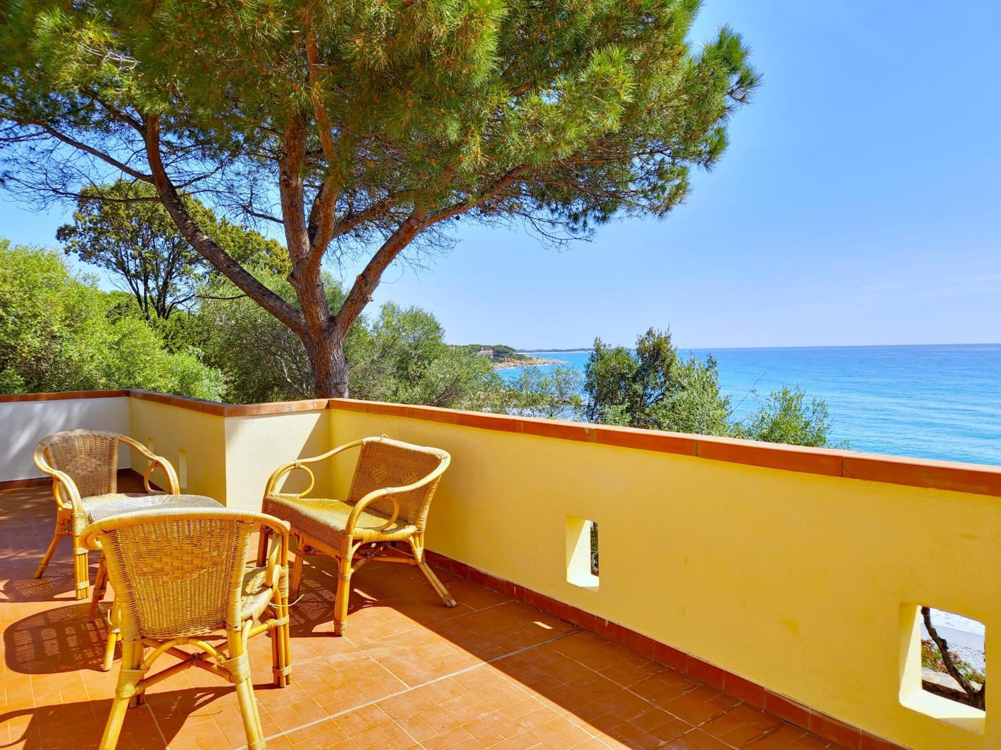 Villa Papiyon - Accesso Privato Alla Spiaggia Cala Liberotto Bagian luar foto