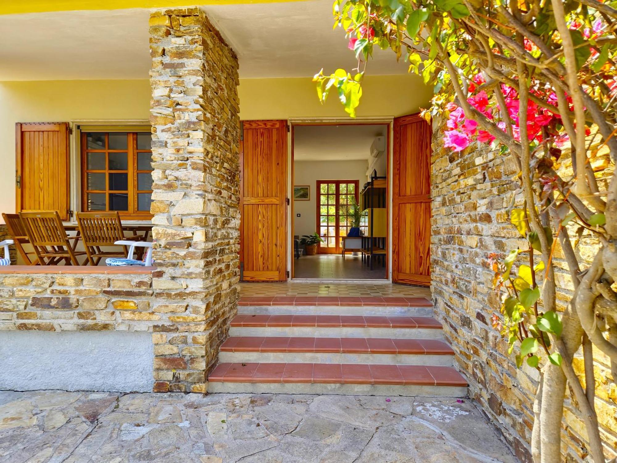 Villa Papiyon - Accesso Privato Alla Spiaggia Cala Liberotto Bagian luar foto