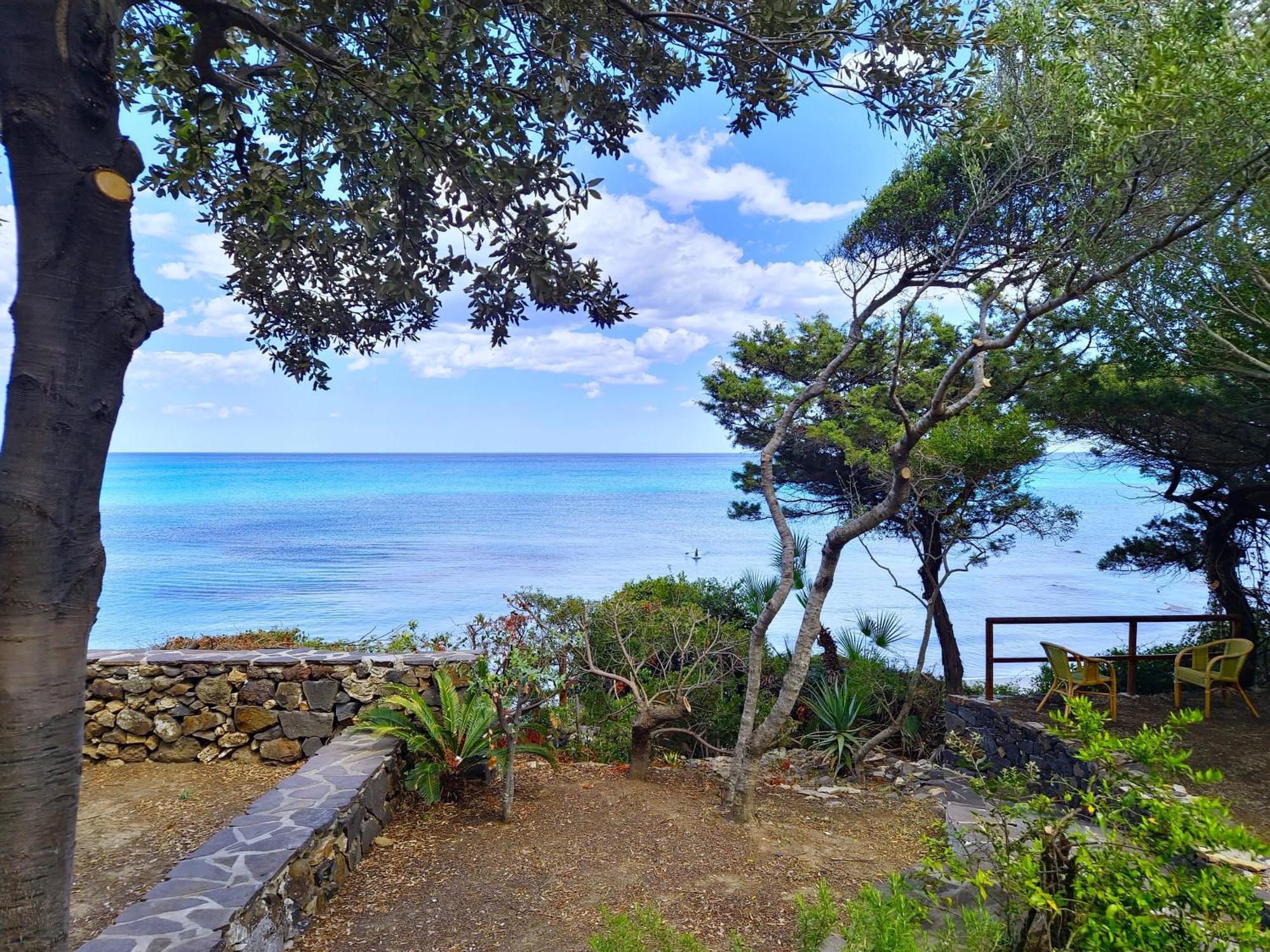 Villa Papiyon - Accesso Privato Alla Spiaggia Cala Liberotto Bagian luar foto